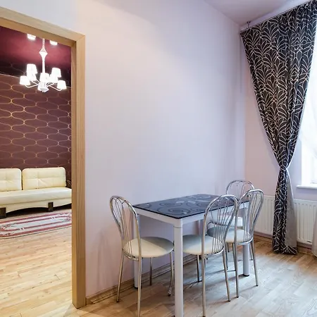 Leogrand On Doroshenka 34 Апартаменти