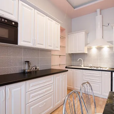 Leogrand Apartments On Doroshenka 34 *